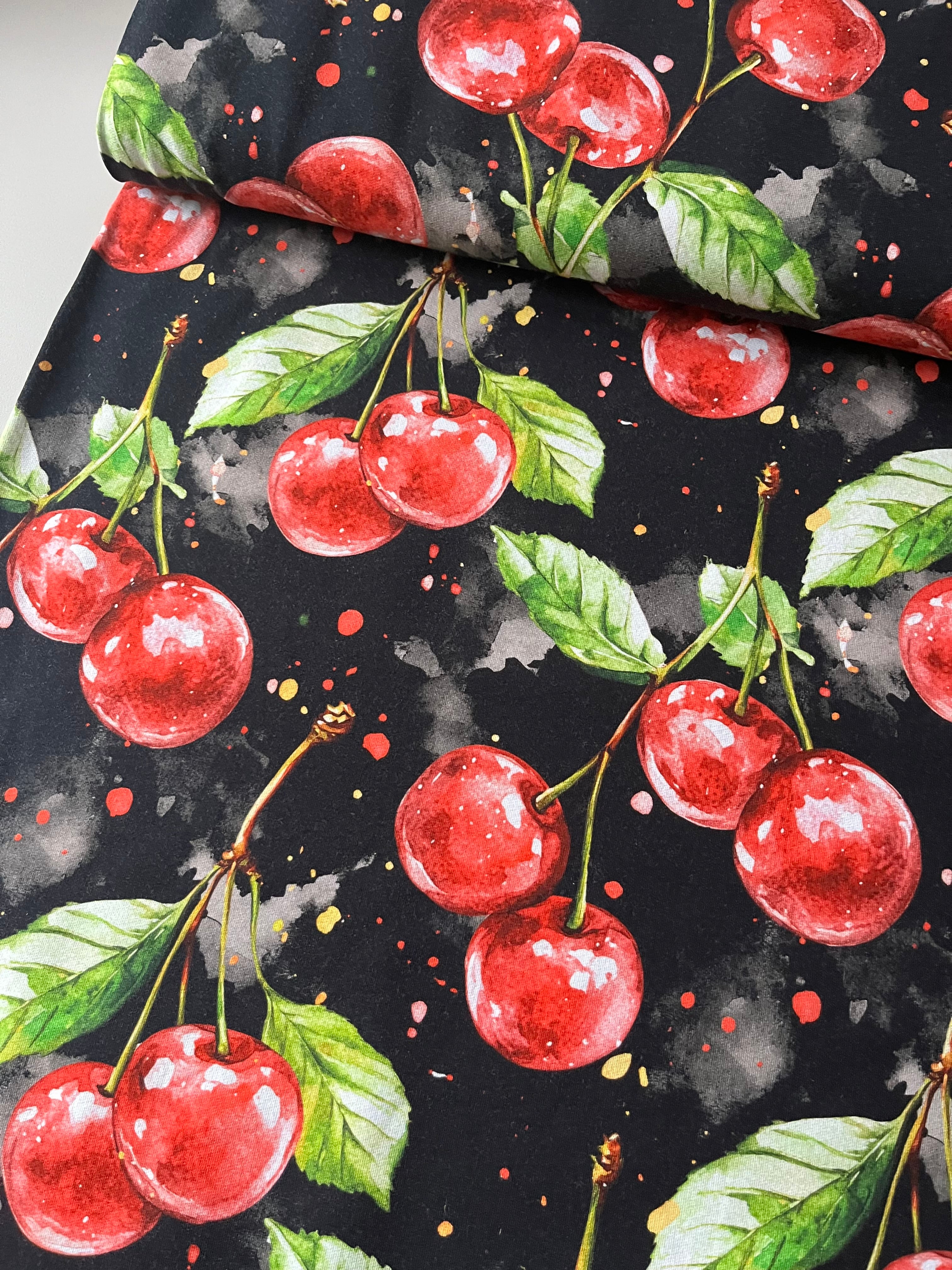 Kirschen French Terry Lagerware